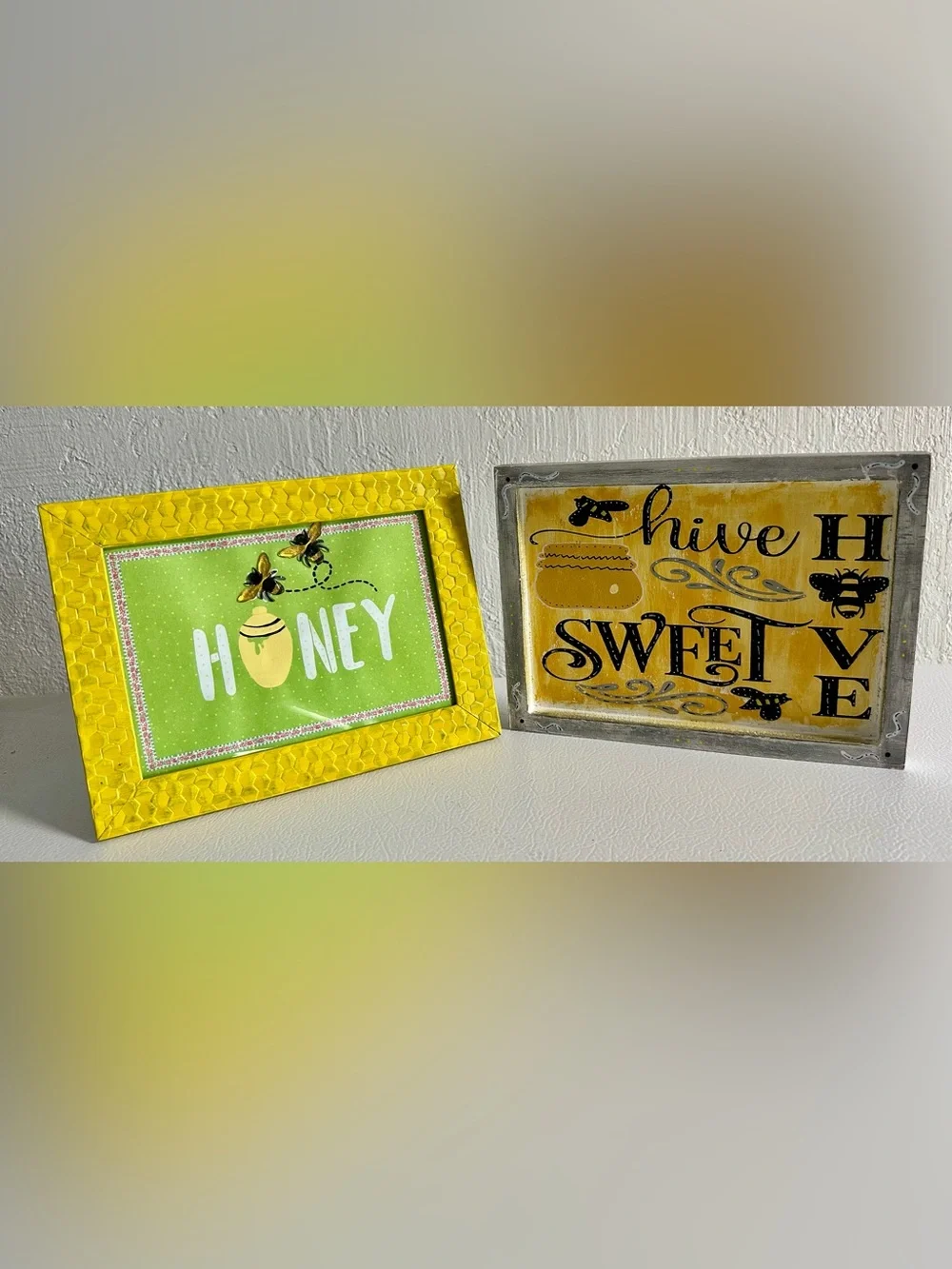 Yellow & Green Honey Bee 5x7 Wall Plaques - Set of 2
